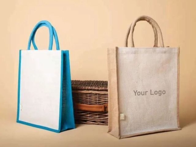 custom-jute-bags
