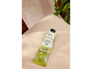nourish-dry-hands-naturally-with-the-body-shop-hemp-care-small-0