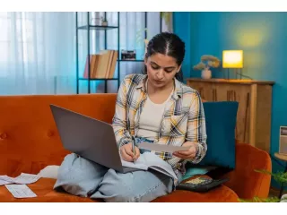 online-bcom-course-in-india-build-your-career-small-0