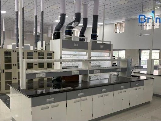 modular-laboratory-furniture-supplier-in-india-brinda-pharma