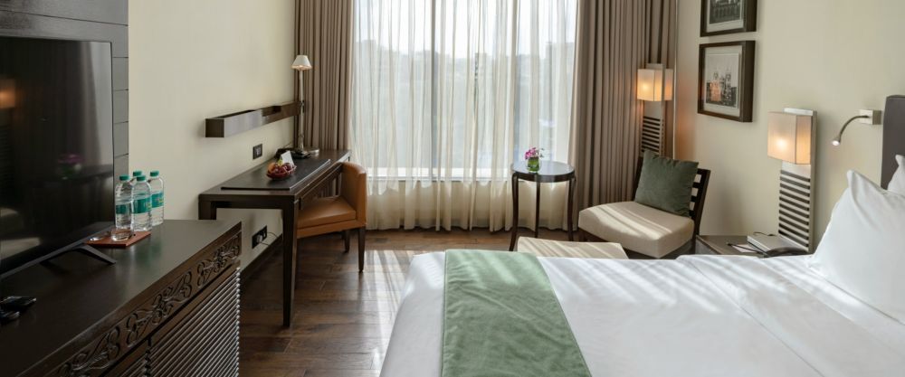 luxury-business-stay-near-mumbai-airport-for-corporate-guests-big-2