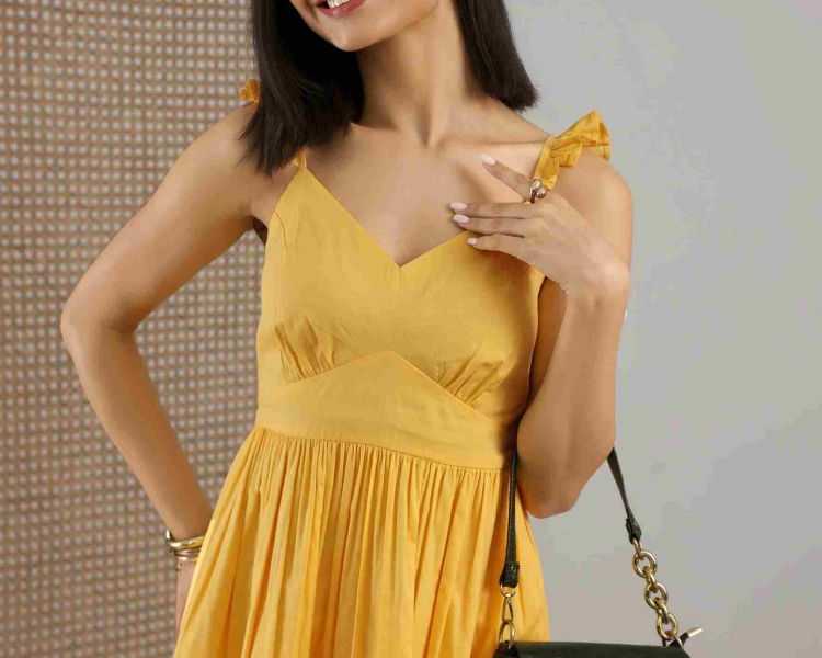 buy-stylish-workwear-dresses-for-smart-office-looks-at-libas