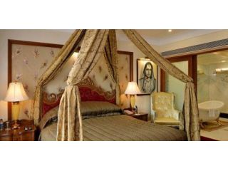 luxury-hotels-in-jodhpur-for-royal-vacations-and-comfortable-small-2
