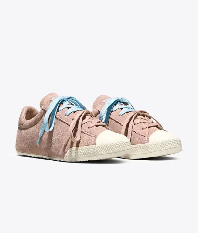 nike-sneakers-for-women-that-elevate-everyday-style-big-0
