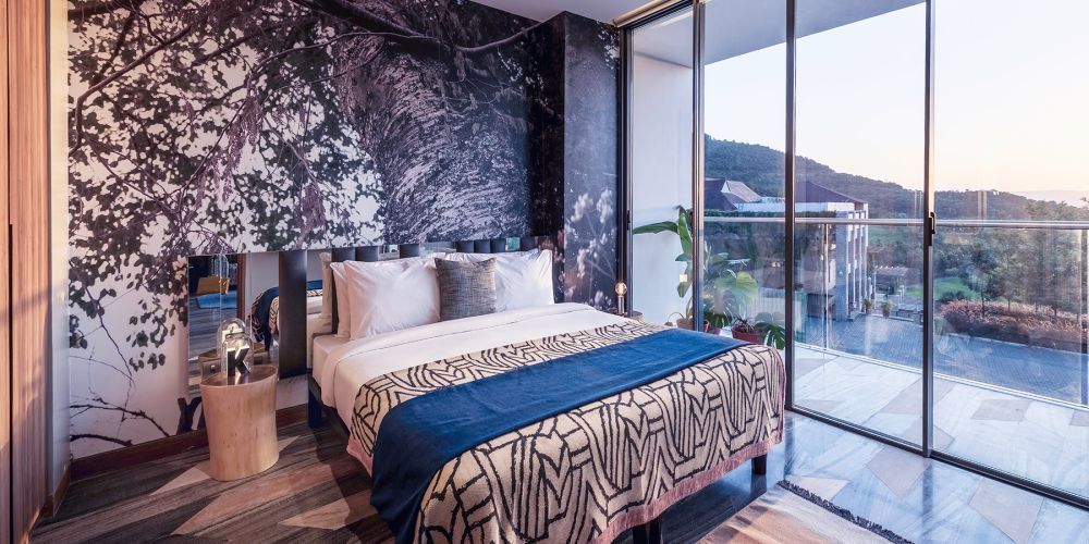 luxury-resort-on-mumbai-pune-expressway-for-comfortable-weekend-big-1