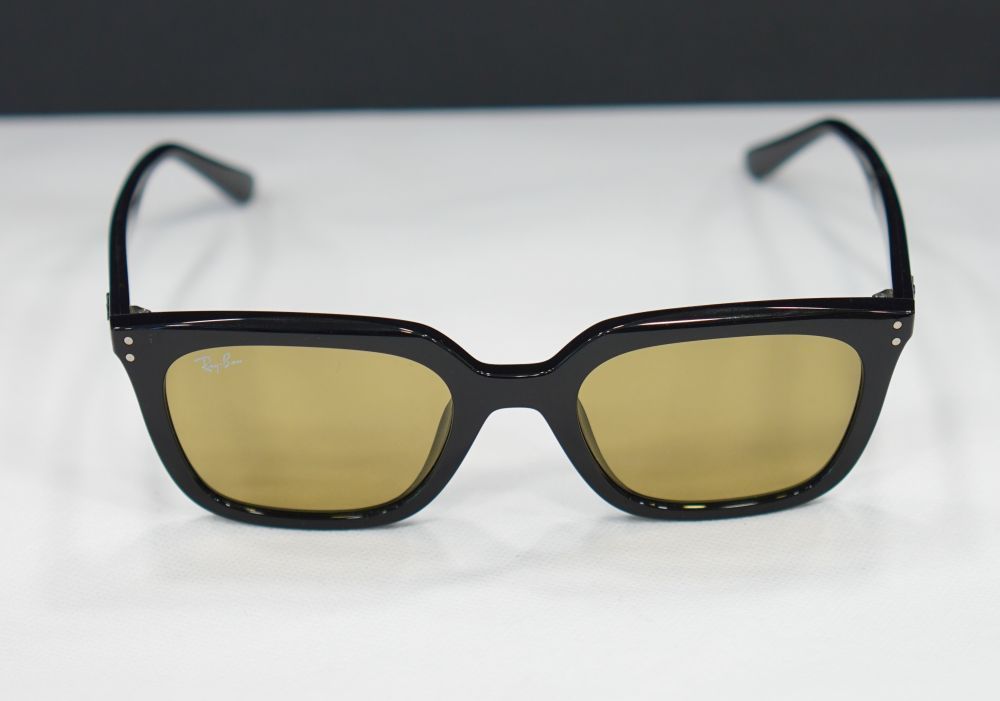 optical-world-trusted-sunglasses-shop-in-gurugram-big-0
