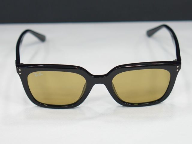 optical-world-trusted-sunglasses-shop-in-gurugram