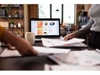 stepngroow-simplifying-brand-development-for-your-success-small-0