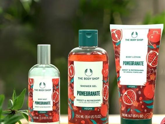refreshing-elegance-with-pomegranate-body-mist-in-india