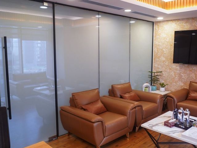switchable-smart-glass-intelligent-privacy-glass