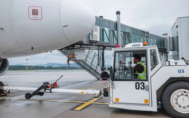 continuum-aviation-offers-expert-ground-handling-services-india-big-0