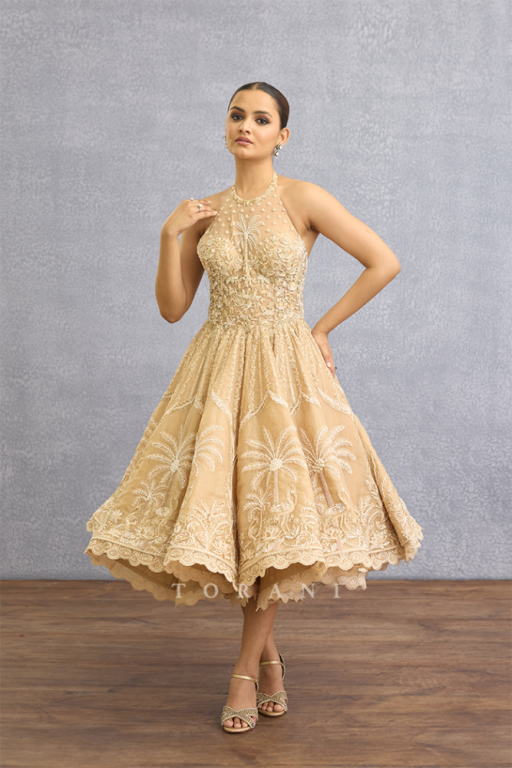 shop-luxury-wedding-dress-with-timeless-elegance-at-torani-big-0