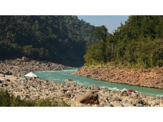 peaceful-escape-at-best-riverside-resorts-in-rishikesh-small-0