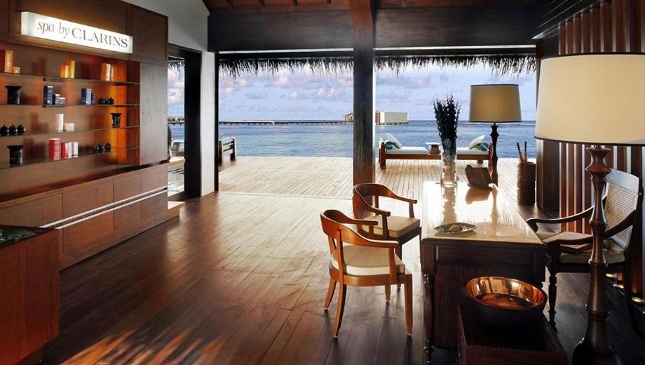 wake-up-to-endless-ocean-views-in-the-maldives-odyssey-travels-big-2