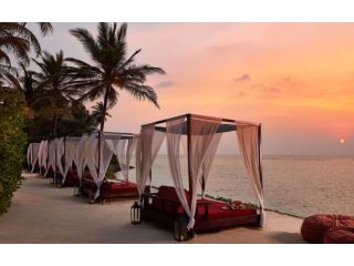 discover-ultimate-luxury-at-oneonly-reethi-rah-odyssey-travels-small-1