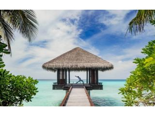 discover-ultimate-luxury-at-oneonly-reethi-rah-odyssey-travels-small-3