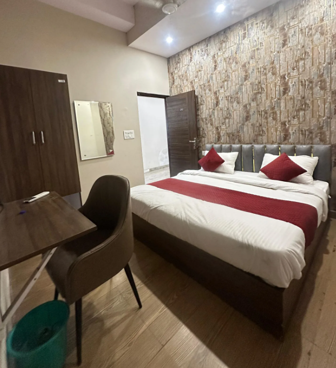 hotels-in-knowledge-park-2-gr-noida-yuturn-big-0