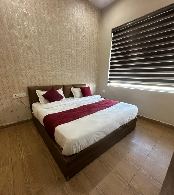 hotels-in-knowledge-park-2-gr-noida-yuturn-big-1