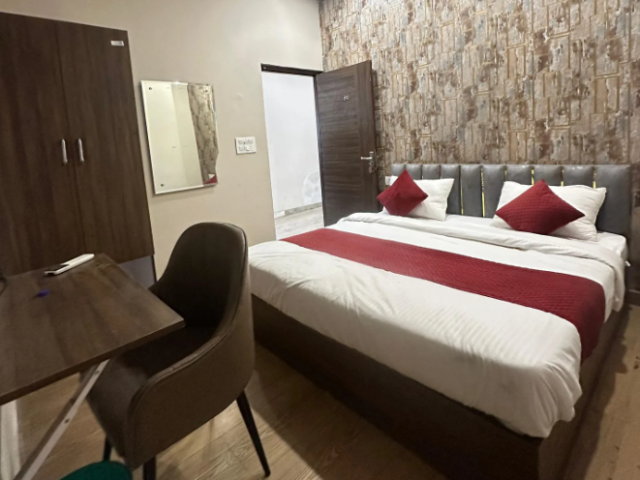 hotels-in-knowledge-park-2-gr-noida-yuturn