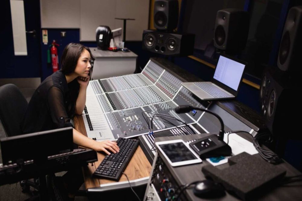 create-unique-audio-experiences-with-sound-design-training-big-0