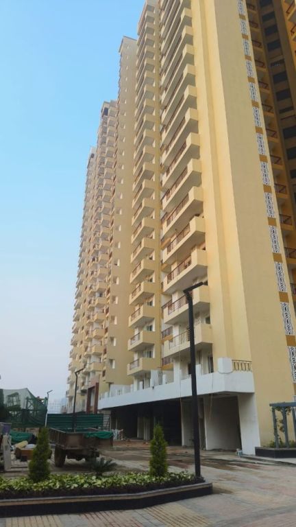3bhk-ready-to-move-in-greater-noida-extension-west-nirala-world-big-0