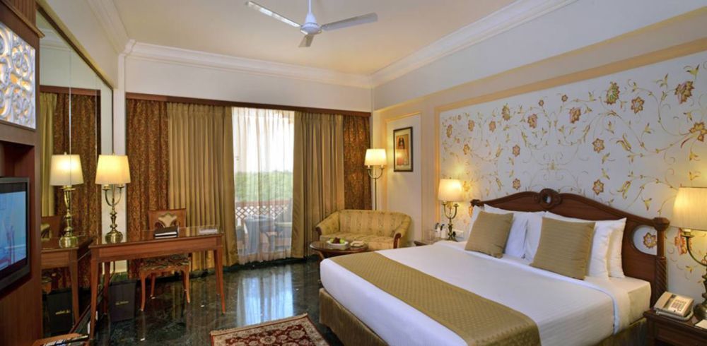 top-jodhpur-bar-and-restaurants-for-family-dining-and-evening-big-2