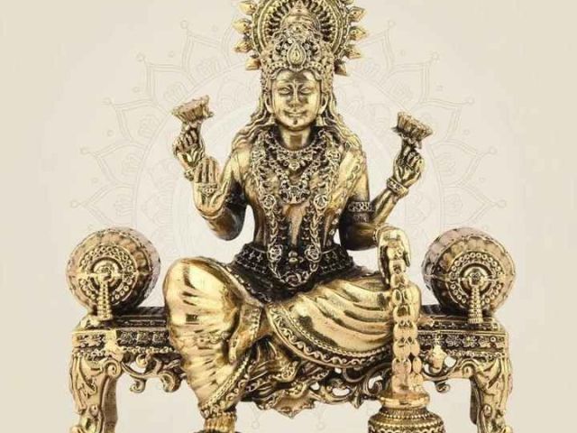 premium-laxmi-brass-idol-for-home-temple