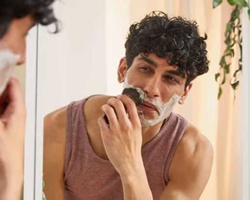 reveal-radiant-skin-with-face-whitening-cream