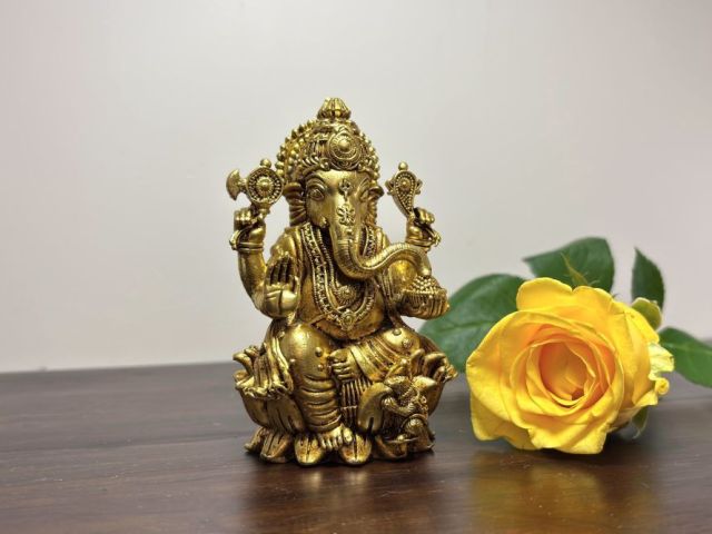 buy-traditional-ganesh-brass-murti-for-positive-energy