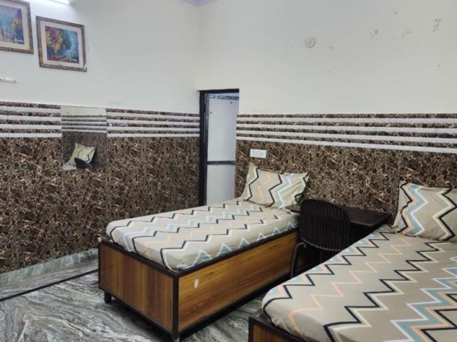best-pg-near-amity-university-noida-top-rated-pgnow