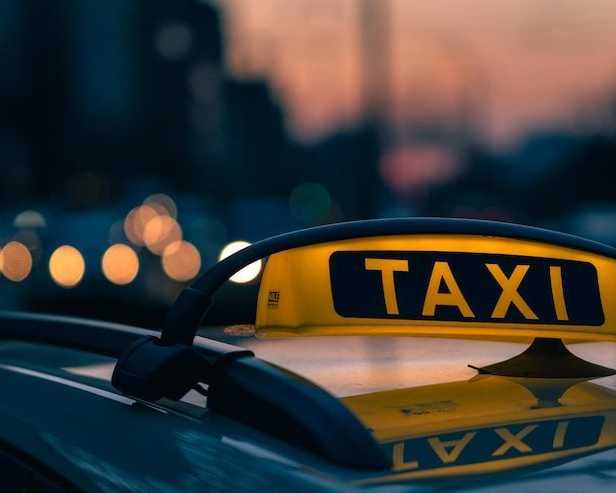taxi-booking-jaipur-trusted-cab-service-online-srgholiday
