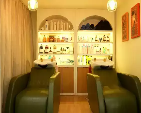 best-salon-in-dehradun-tarya-salon-studio