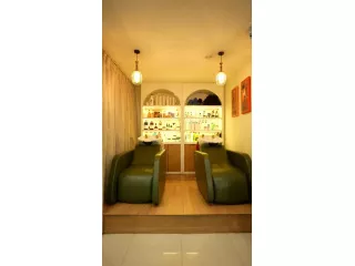 best-salon-in-dehradun-tarya-salon-studio-small-0