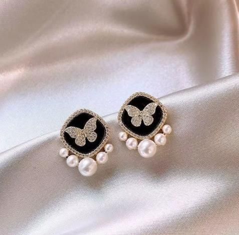 anti-tarnish-earrings-stylish-shine-for-everyday-fashion-big-0
