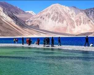 kashmir-tour-packages-from-ahmedabad