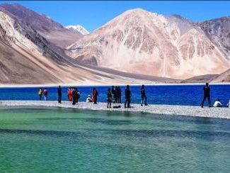 kashmir-tour-packages-from-ahmedabad