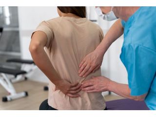 searching-for-an-orthopaedic-doctor-for-back-pain-relief-small-0
