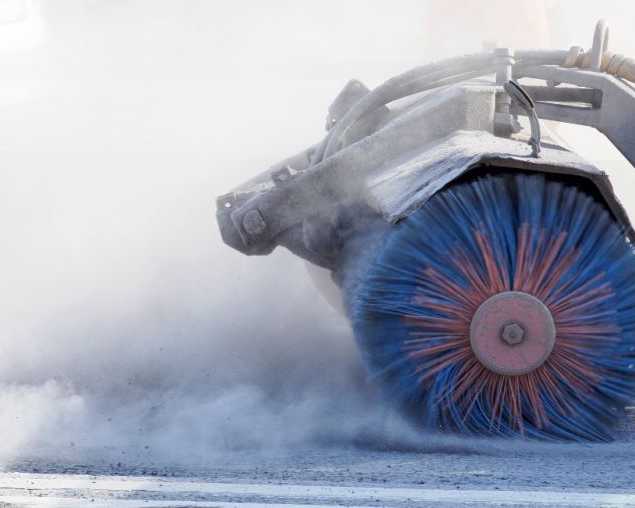 road-cleaner-machine-for-efficient-street-cleaning