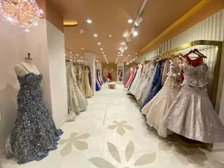 premium-ethnic-designer-fashion-destination-in-pitampura-small-0