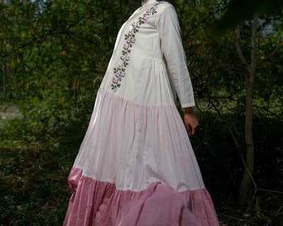 long-sleeve-maxi-dress-elegant-comfortable-womens-fashion