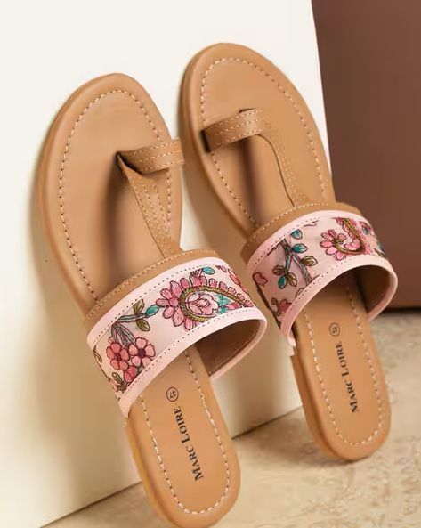 printed-toe-ring-sandals-big-0