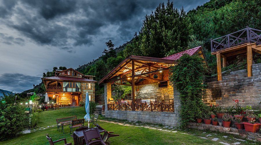 comfortable-hotel-in-kullu-manali-for-family-leisure-travelers-big-0