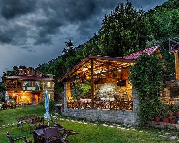 comfortable-hotel-in-kullu-manali-for-family-leisure-travelers