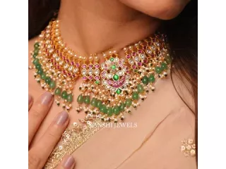 exquisite-choker-necklace-set-for-ultimate-elegance-small-0