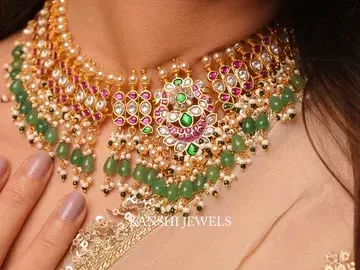 exquisite-choker-necklace-set-for-ultimate-elegance