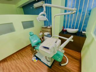 best-dental-implant-in-patna-for-complete-smile-makeovers-small-4