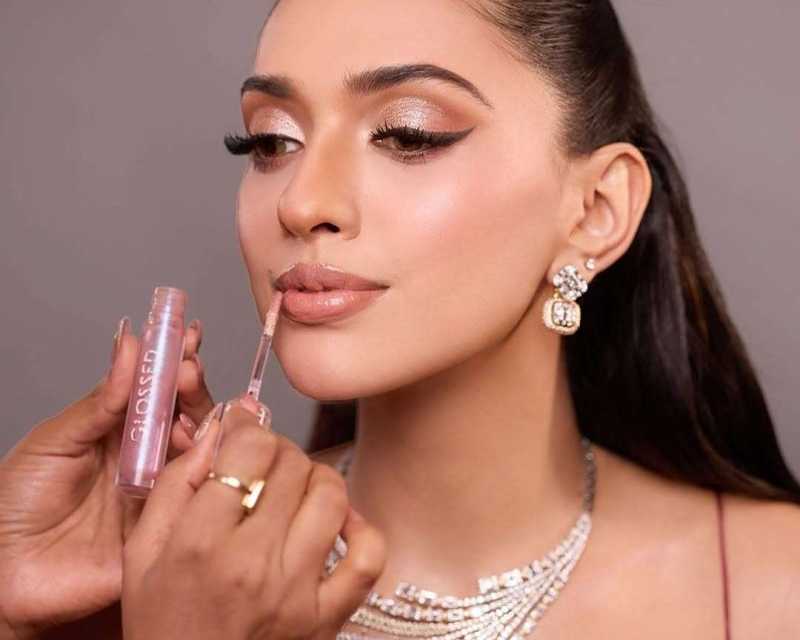 destination-wedding-makeup-artist-in-mumbai