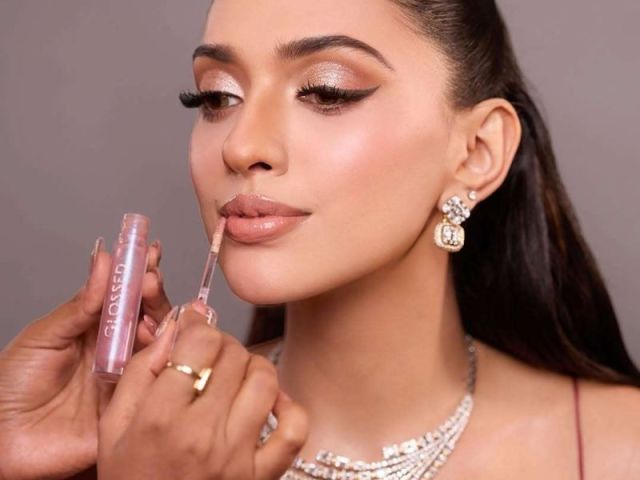 destination-wedding-makeup-artist-in-mumbai
