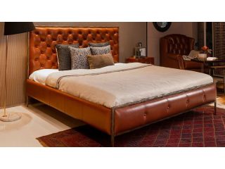 what-is-a-chesterfield-leather-bed-and-why-is-it-popular-small-0