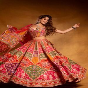 shop-designer-lehenga-for-women-for-special-occasions-big-0